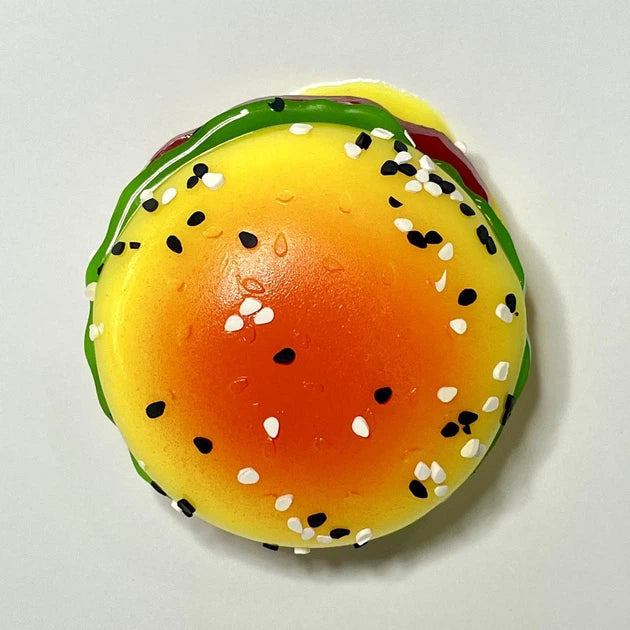 SQUISHY TABA ŁAPKA BURGER 7 CM – EKSKLUZYWNY GNIOTEK ANTYSTRESOWY