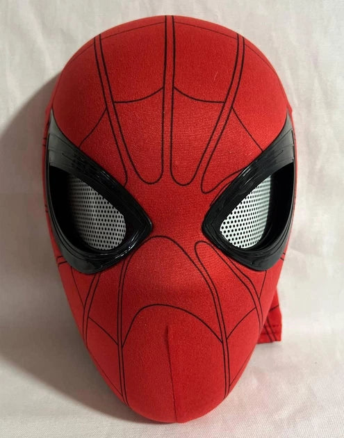 MASKA SPIDER-MAN Z PODŚWIETLENIEM OCZU RUCHOME ELEMENTY ZAMEK LED
