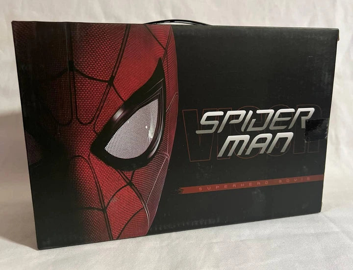 MASKA SPIDER-MAN Z PODŚWIETLENIEM OCZU RUCHOME ELEMENTY ZAMEK LED