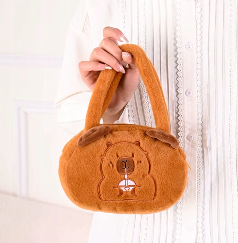 PLUSZOWA TOREBKA KAPIBARA NOWY MODEL KUFEREK KAPIBARA TORBA KAPIBARA 25CM