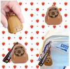 BRELOCZEK ŚWIECĄCY PLECAK GUMOWY MASKOTKA BRELOCZEK KAPIBARA 5 CM BRELOK