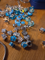 DZIECIĘCY ZESTAW KREATYWNY DO TWORZENIA BRANSOLETEK ZAWIESZEK DIY