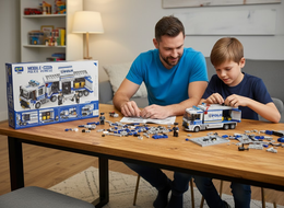 KONSTRUKTOR CIĘŻARÓWKA POLICYJNA (379 CZĘŚCI)  PRZENOŚNY POSTERUNEK KLOCKI