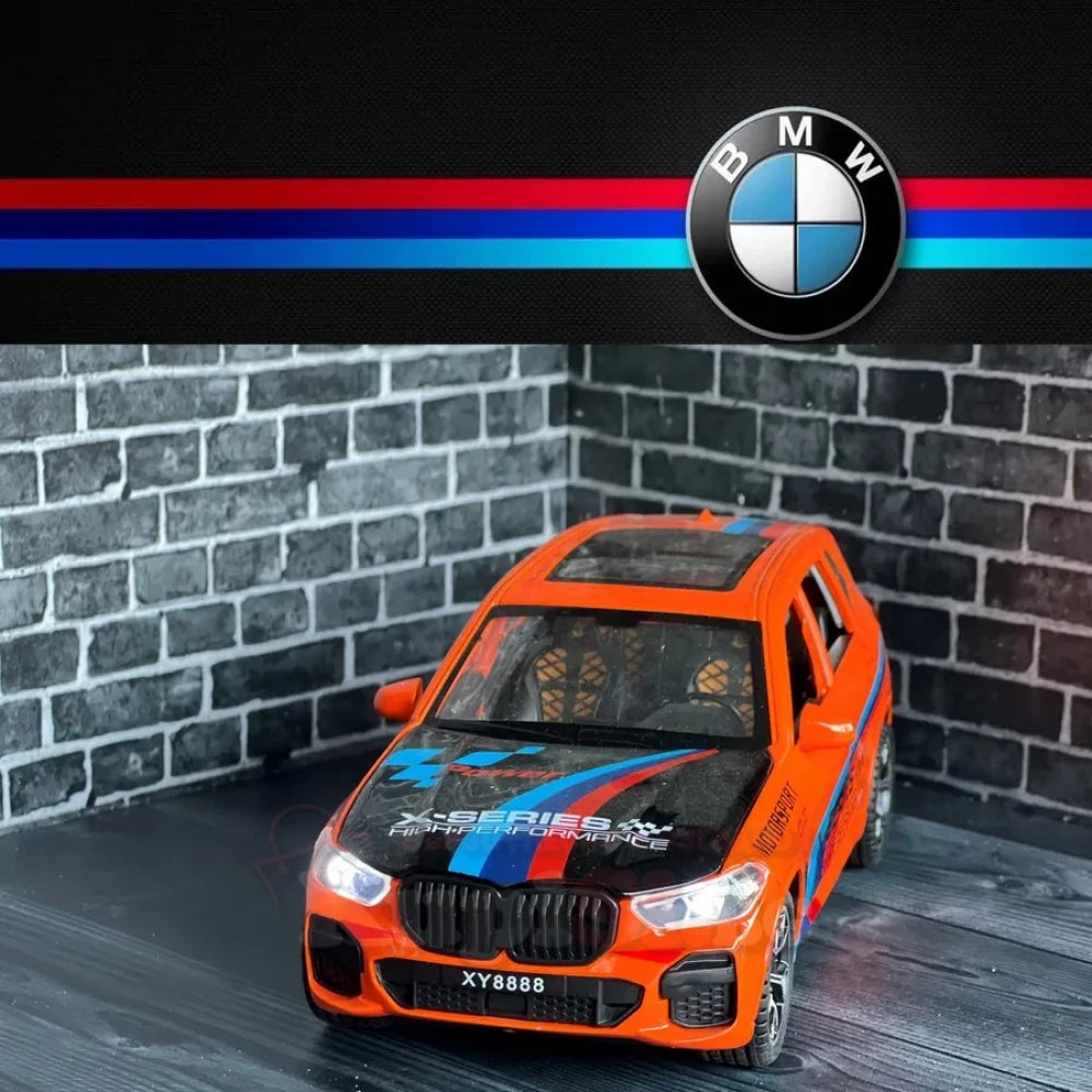 METALOWY SAMOCHÓD BMW X5 COMPETITION 20 CM ŚWIATŁA, OTWIERANE ELEMENTY