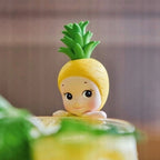 FIGURKA SONNY ANGEL HIPPERS Z KOLEKCJI FRUIT 1 SZT WARZYWA I OWOCE PRESENT