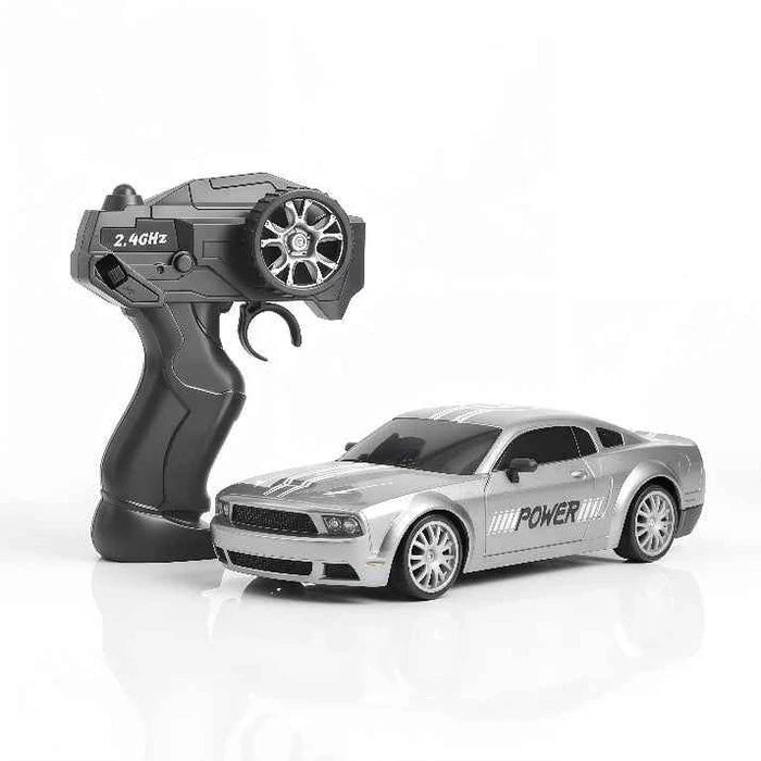 ZDALNIE STEROWANY SAMOCHÓD DO DRIFTU "CITY DRIFT RACING" (1:24)